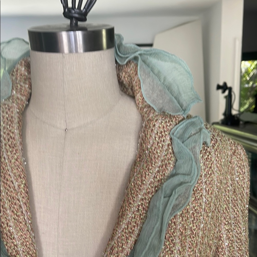 Chic Tweed Jacket with Ruffle Trim - Picture 3 of 13